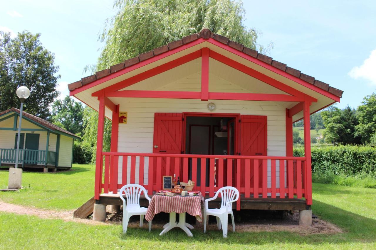 Camping Les Feuilles Chauffailles Esterno foto