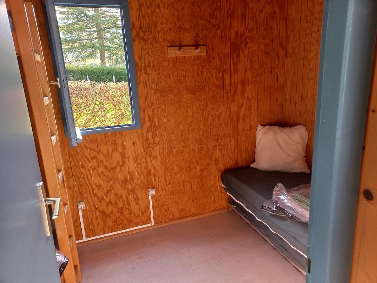 Camping Les Feuilles Chauffailles Esterno foto