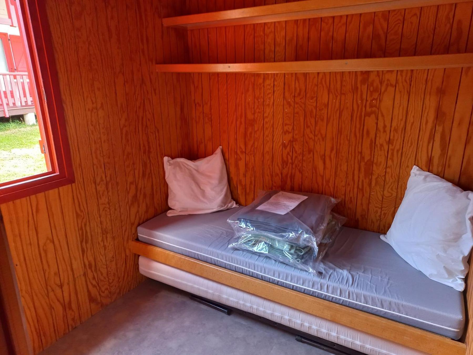 Camping Les Feuilles Chauffailles Esterno foto